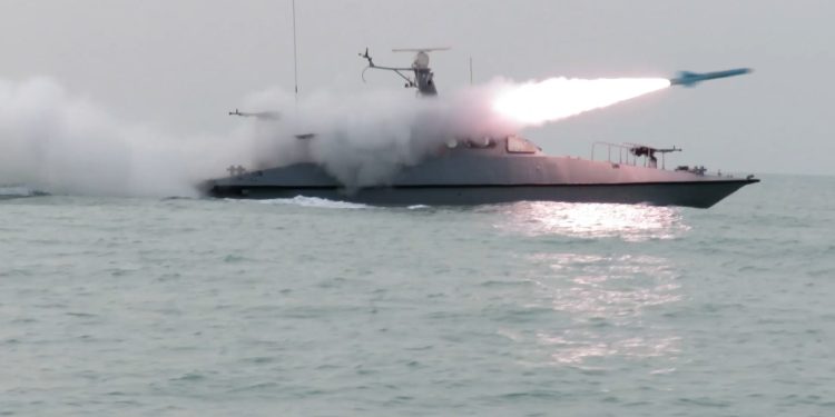 Impactante despliegue de la operación Furia Épica: así arrancó el golpe coordinado de Estados Unidos y Israel contra Irán