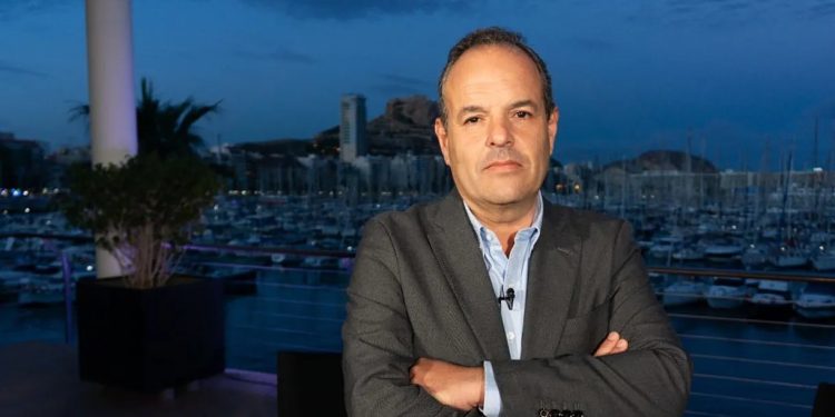 Detuvieron al presidente de la Cámara de Comercio de Alicante por la causa de los bonos comercio y quedó bajo investigación judicial