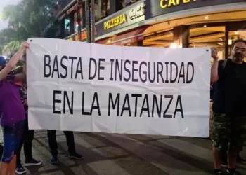 El matadero permanente y la estética de la ceguera periodística.