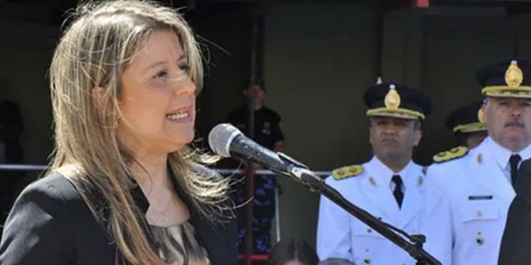 Rollé y la cúpula policial intentan contener una crisis por incumplimiento de la política en dos oportunidades. Monteoliva retira custodia de objetivos judios