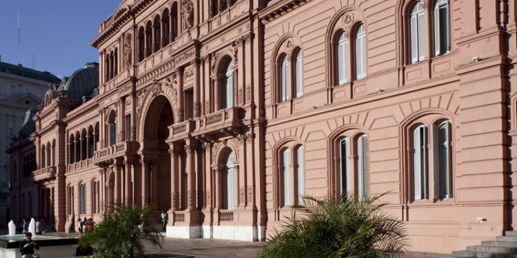 La Rosada busca una tregua interna mientras Karina avanza sobre la SIDE