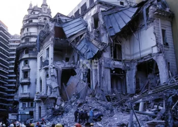 Irán vuelve a amenazar a Argentina en la figura de Milei,  en otro aniversario del atentado a la Embajada de Israel