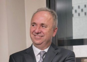 La cautelar de Mendel frena el traspaso laboral y reabre dudas sobre el sorteo: el juez tuvo antecedentes gremiales en el mismo universo que litiga