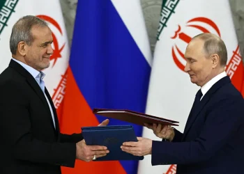 Rusia y China se mueven con cautela mientras crecen las sospechas de ayuda a Irán. Que le proporcionan