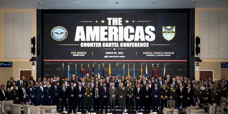 La conferencia hemisférica contra los cárteles endureció la señal regional y alineó a 18 países detrás de una respuesta coordinada