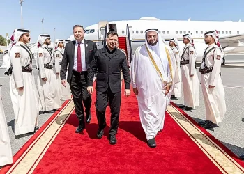 Zelenski llega a Qatar y por la guerra de drones podrá tejer nuevas alianzas en el Golfo