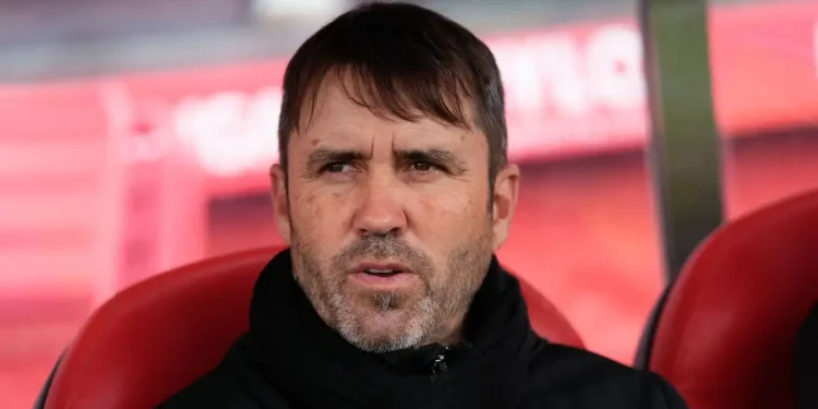 Chacho Coudet aterrizó y arranca su ciclo en River: firma hasta 2027, presentación en el Monumental y primera práctica en Ezeiza