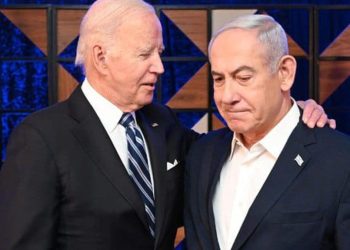 Días antes de dejar el cargo, Biden selló un pacto “secreto” con una fundación ligada a Irán y a Jamenei