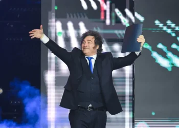 Milei dijo que se vive una”fiebre del oro” y ofrece a Europa el gas y el petróleo de Vaca Muerta y busca ubicar a la Argentina como socio energético clave