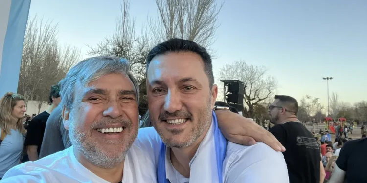 Un general retirado renunció al Círculo Militar tras la incorporación del ex Pte de IOSFA, Roberto Fiochi como socio