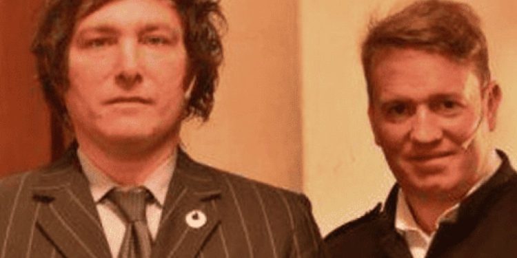 Nicolás Márquez, biógrafo de Milei, rompió el cerco libertario y pidió la renuncia de Adorni por el daño político al Gobierno