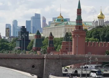 Putin detiene a decenas de israelíes y exhibe su alineamiento con Irán