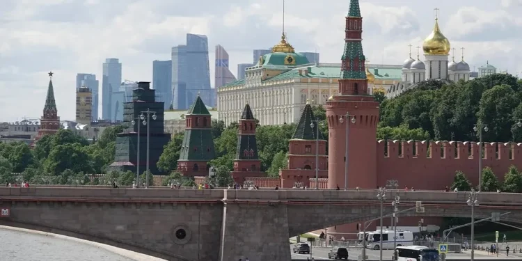 Putin detiene a decenas de israelíes y exhibe su alineamiento con Irán