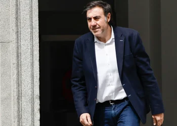 Dólares, sobres y silencio: una testigo complicó a la trama Koldo con un relato explosivo sobre el hermano del exasesor de Ábalos