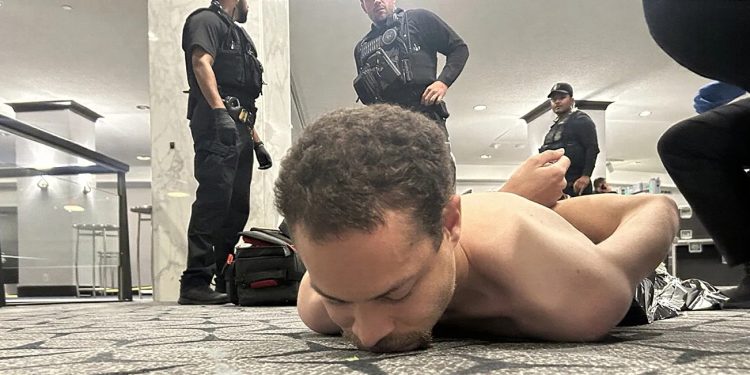 Atacante en la cena de periodistas acreditados en la Casa Blanca es un profesor de California. Todos los datos.