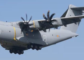 Malvinas: otra violación de espacio aereo británico exaspera y reabre la alarma por vuelos, buques y saqueo de recursos