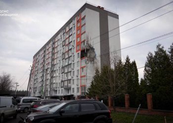 Rusia golpea de día para matar más civiles y torpedea la tregua de Semana Santa