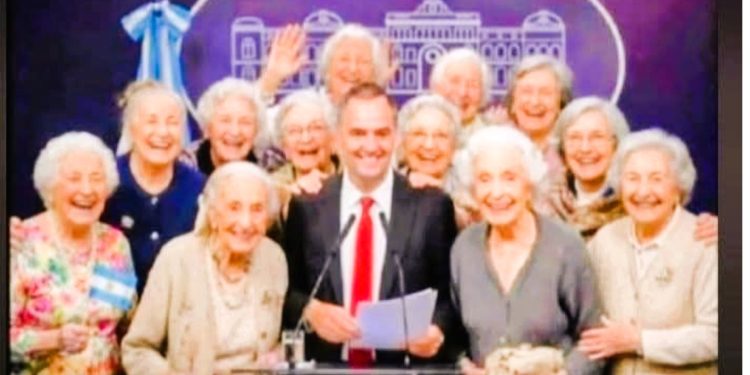 Adorni enfrenta otra jornada clave: declaran las jubiladas que otorgaron una hipoteca en Caballito