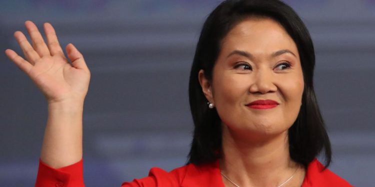 Perú: Keiko Fujimori vuelve a escena y va al balotaje en medio del caos electoral
