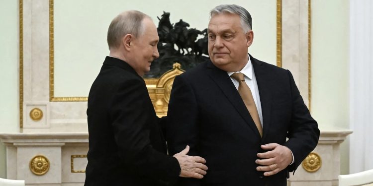 Orbán cayó: Hungría gira hacia Europa y castiga al aliado de Putin y Trump