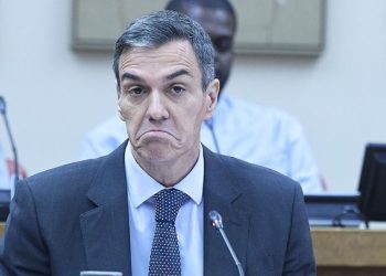 Sánchez profundiza el gobierno por decreto y esquiva el debate parlamentario
