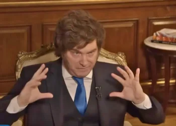 Milei bajo la inflación y ordenó la macro, pero decir qué “es falso que estemos mal” lo aleja de la gente