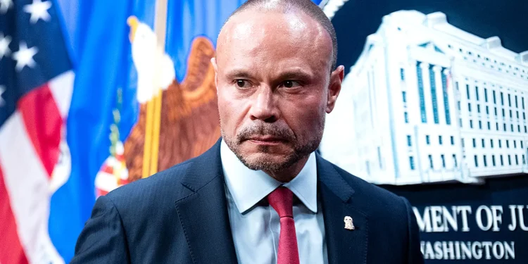 Ex Sub Director del FBI, Bongino asegura encontró archivos ocultos del Russiagate preparados para incinerar.