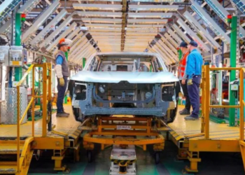 Stop!: la economía se freno en seco y cayó 2,6% en febrero y sufrió su peor golpe mensual desde 2023