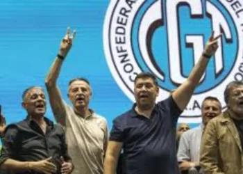 Revés para la CGT: la Cámara reactivó la reforma laboral y volvió a poner en marcha 82 artículos clave