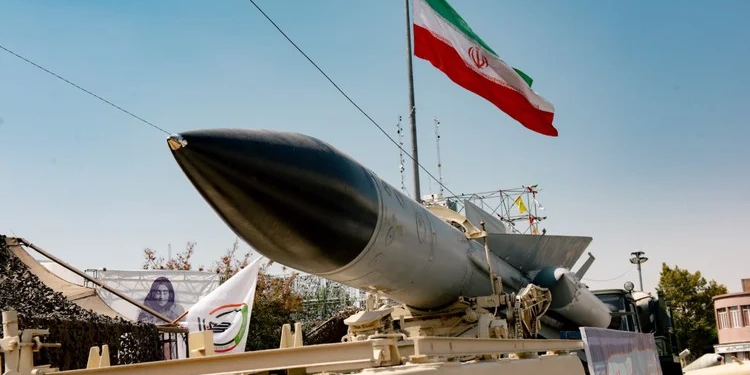 Irán endurece su postura, no abandona su proyecto nuclear y amenaza con romper la tregua mientras arde Líbano