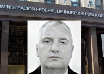 ARCA, ascensos a dedo y la sombra de Stiuso: Andrés Vázquez suma otro frente en plena crisis del Gobierno