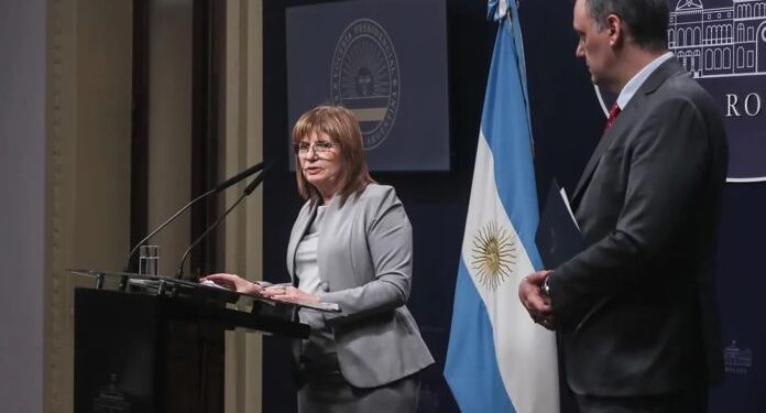Bullrich evalúa anticipar su declaración jurada y profundiza la presión sobre Adorni en medio de la interna libertaria