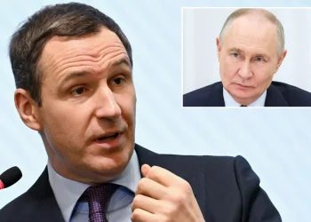 Urgente: La fuga de un exministro ruso expone grietas internas en el poder de Putin