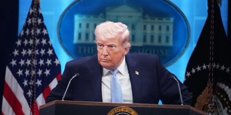 Irán desafía el ultimátum de Trump y ordena no entregar su uranio enriquecido