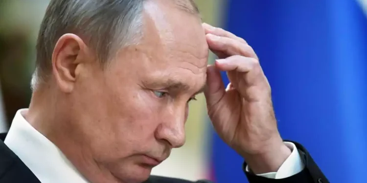Putin enfrenta el costo de su guerra y ¿Cercana rendición?: Ucrania golpea el petróleo ruso y lleva el conflicto al corazón de Rusia