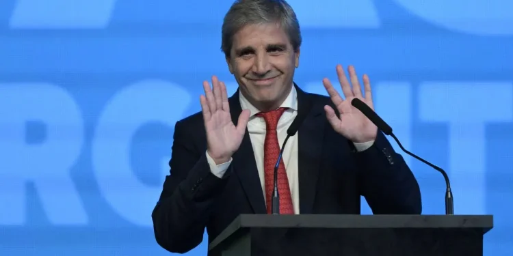 El Gobierno renovó vencimientos por encima del 100% y sumó US$300 millones para afrontar la deuda
