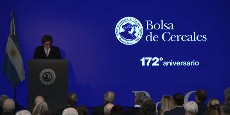 Positivo: Milei anunció baja de retenciones al campo y a la industria: “Que se achique el Estado y se agrande el mercado”