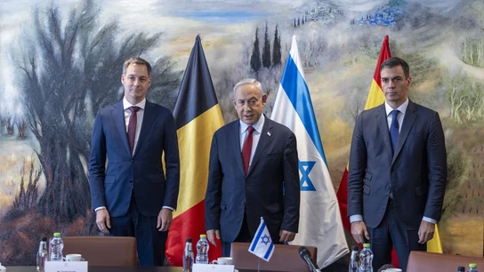 Israel convocó a la representante española y acusó a Sánchez de hipocresía por el caso de la flotilla