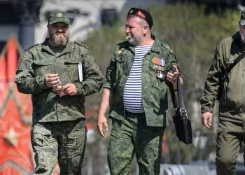 Rusia amenaza y pide evacuar Kiev en la previa del histórico Día de la Victoria mientras Zelensky advierte a aliados del Kremlin