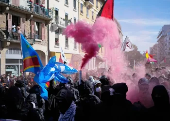 Ginebra, la otra cumbre: la protesta global que desafía al G-7 y el lugar que busca ocupar el Frente Polisario en la nueva galaxia antisistema