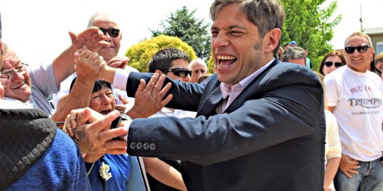 Privilegios de funcionarios de Kicillof: jardín, traslado y comida para sus hijos, con fondos públicos