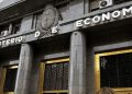Positivo: El gobierno logró Superávit fiscal en mayo cortando obra pública y subsidios