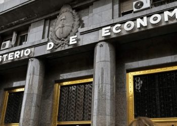 Positivo: El gobierno logró Superávit fiscal en mayo cortando obra pública y subsidios