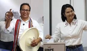 Perú voto a voto: Fujimori queda arriba por 50,051% contra 49,949% de Sánchez y todo pasa a manos del JEE