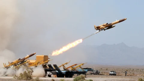 Se extiende el conflicto: Kuwait acusó a Irán de ataques con misiles y drones y advirtió que defenderá su territorio