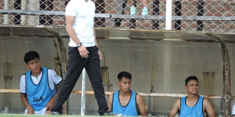 Mauricio Laburdette y el Modelo Cognitivo Competitivo: entrenar futbolistas para pensar, decidir y resolver bajo presión
