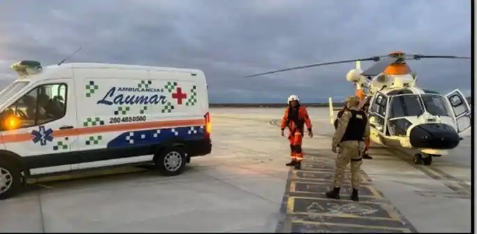 En riesgosa operación Prefectura rescató en alta mar a un tripulante herido a más de 300 kilómetros de Chubut
