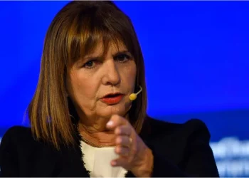 Bullrich le marcó la cancha a Adorni y faltó a la reunión en la Rosada