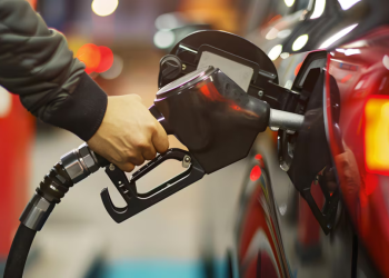 ¿Tras caída del petróleo cuándo bajaran las naftas?
