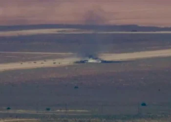 Un bombardero B-52 se estrelló tras despegar de la base Edwards en California